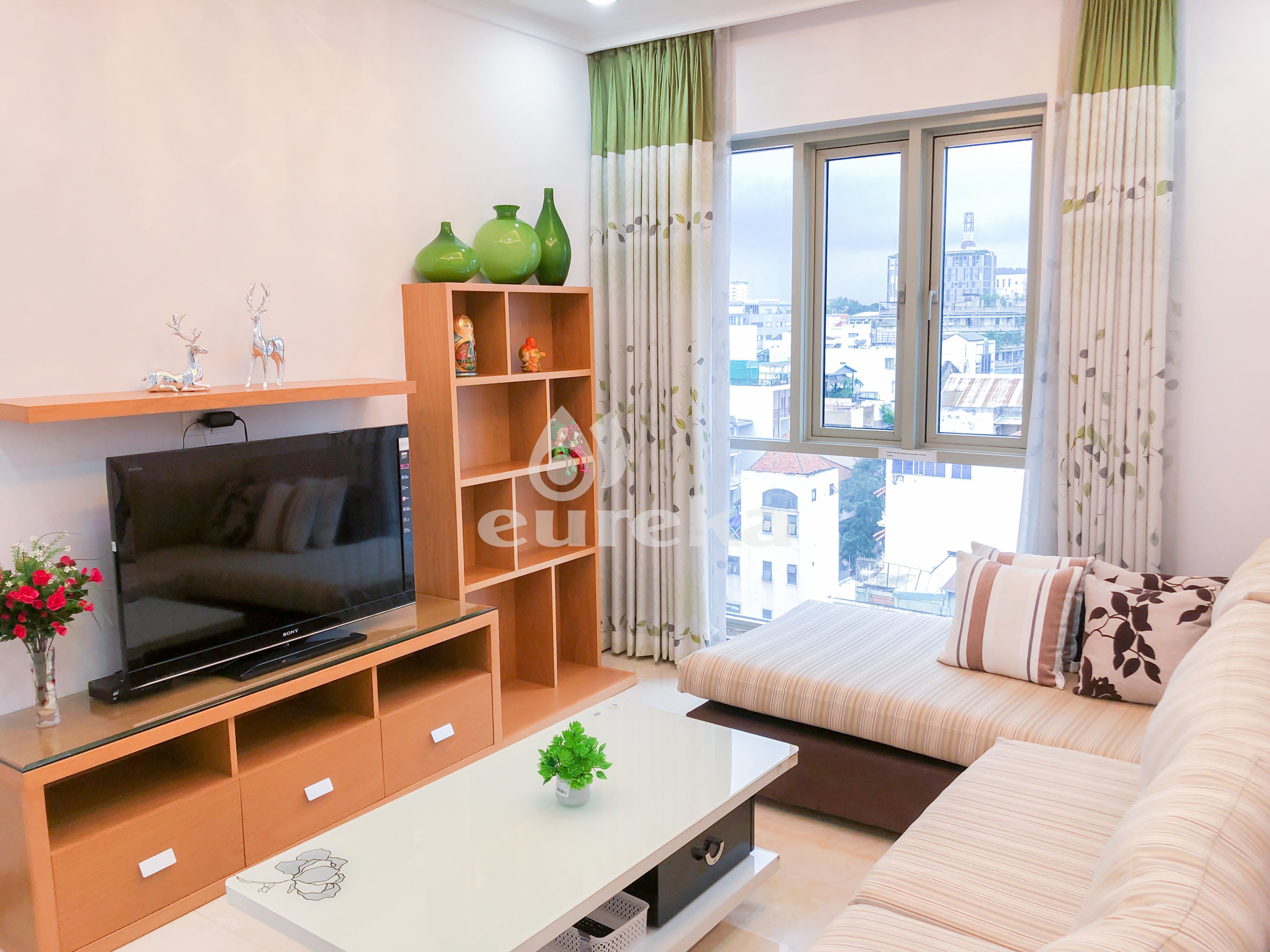 2 Bedrooms Apartment in Saigon Pavillon