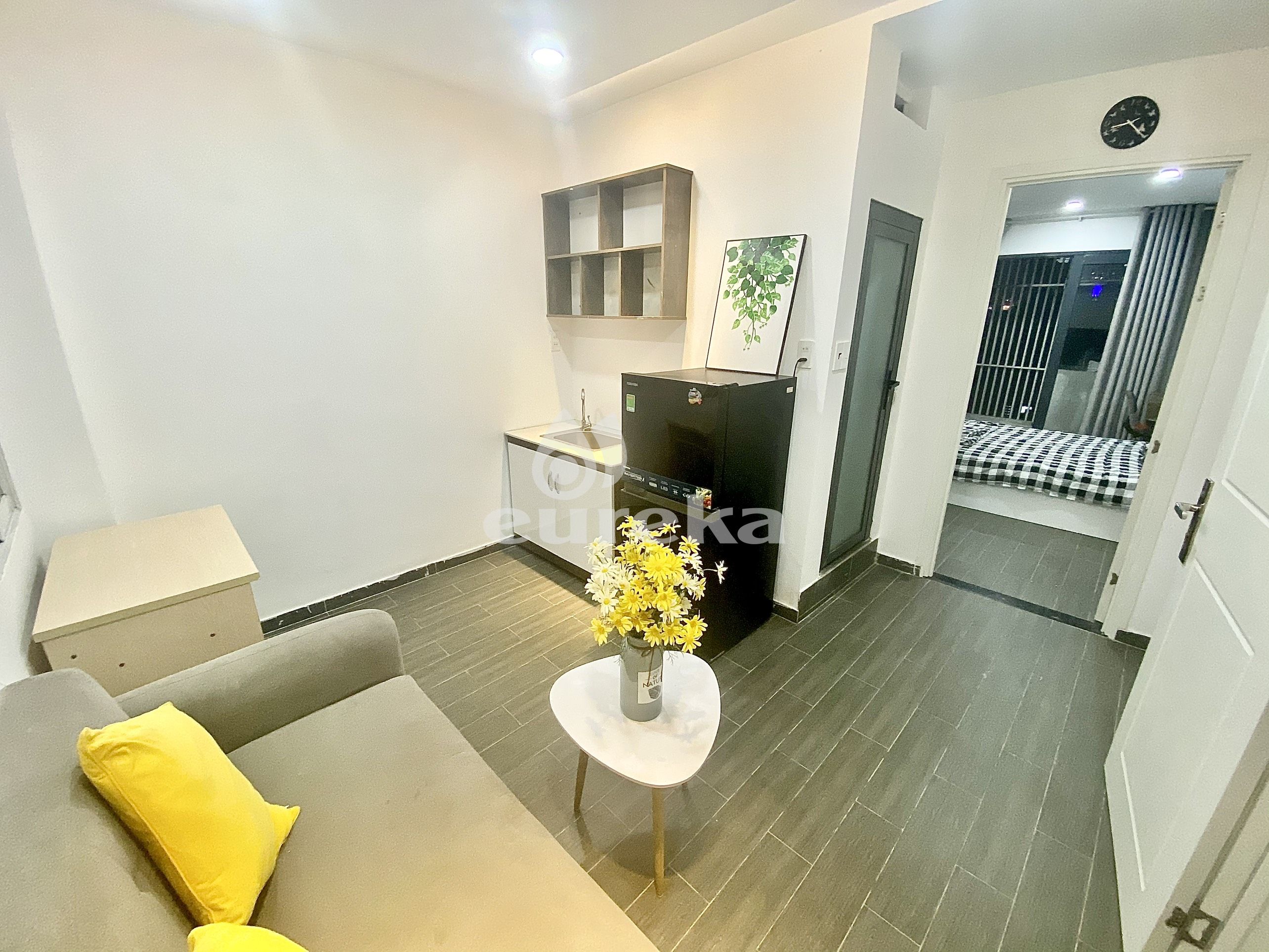 Apartment For Rent In  Pho Duc Chinh