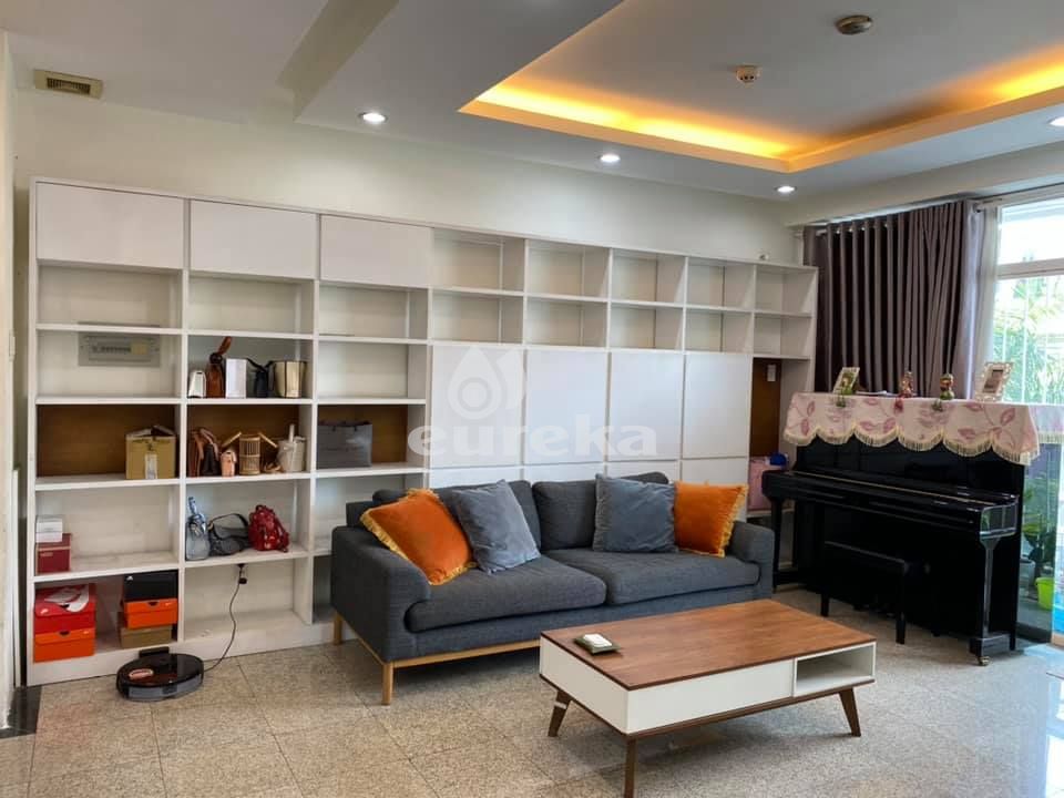 Apartment For Rent In Hoang Anh River View - D2/346