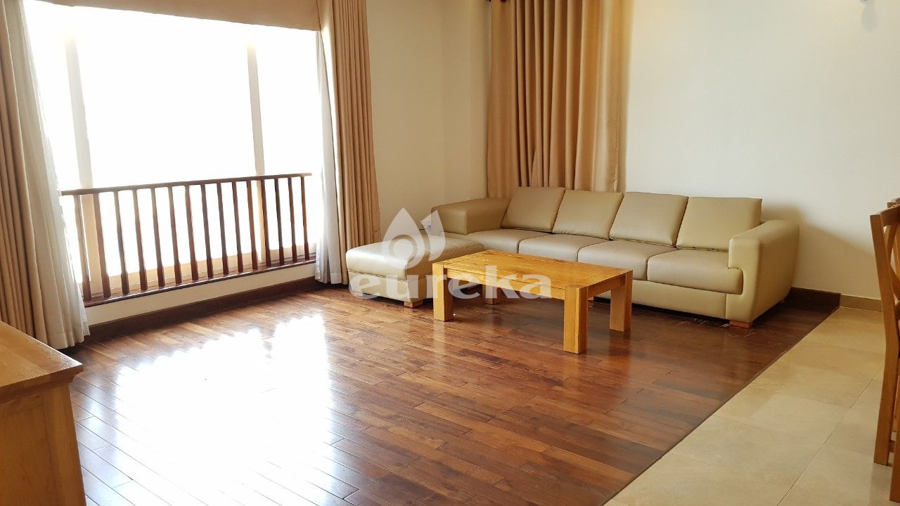 Apartment For Rent In Nguyen Van Troi